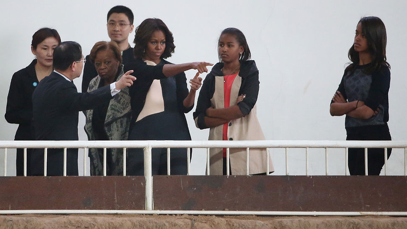 Illustration for article titled Sasha Obama Is Not Here for You or Your Family Vacation